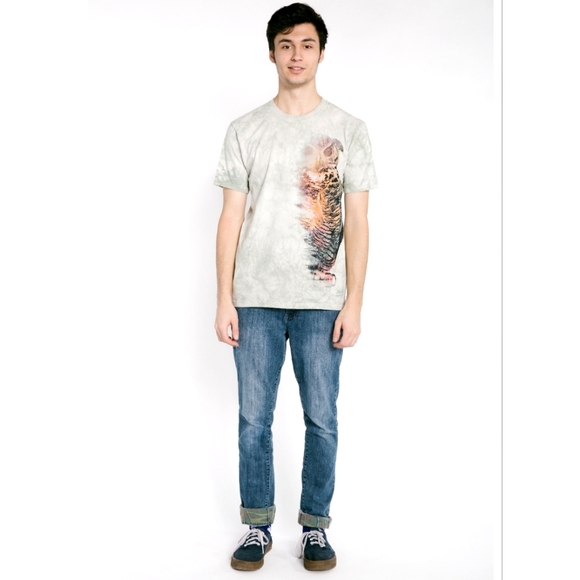 The Mountain Men's Forest Owl Light Sage Green SS Graphic T-shirt EUC Size M - Picture 2 of 10